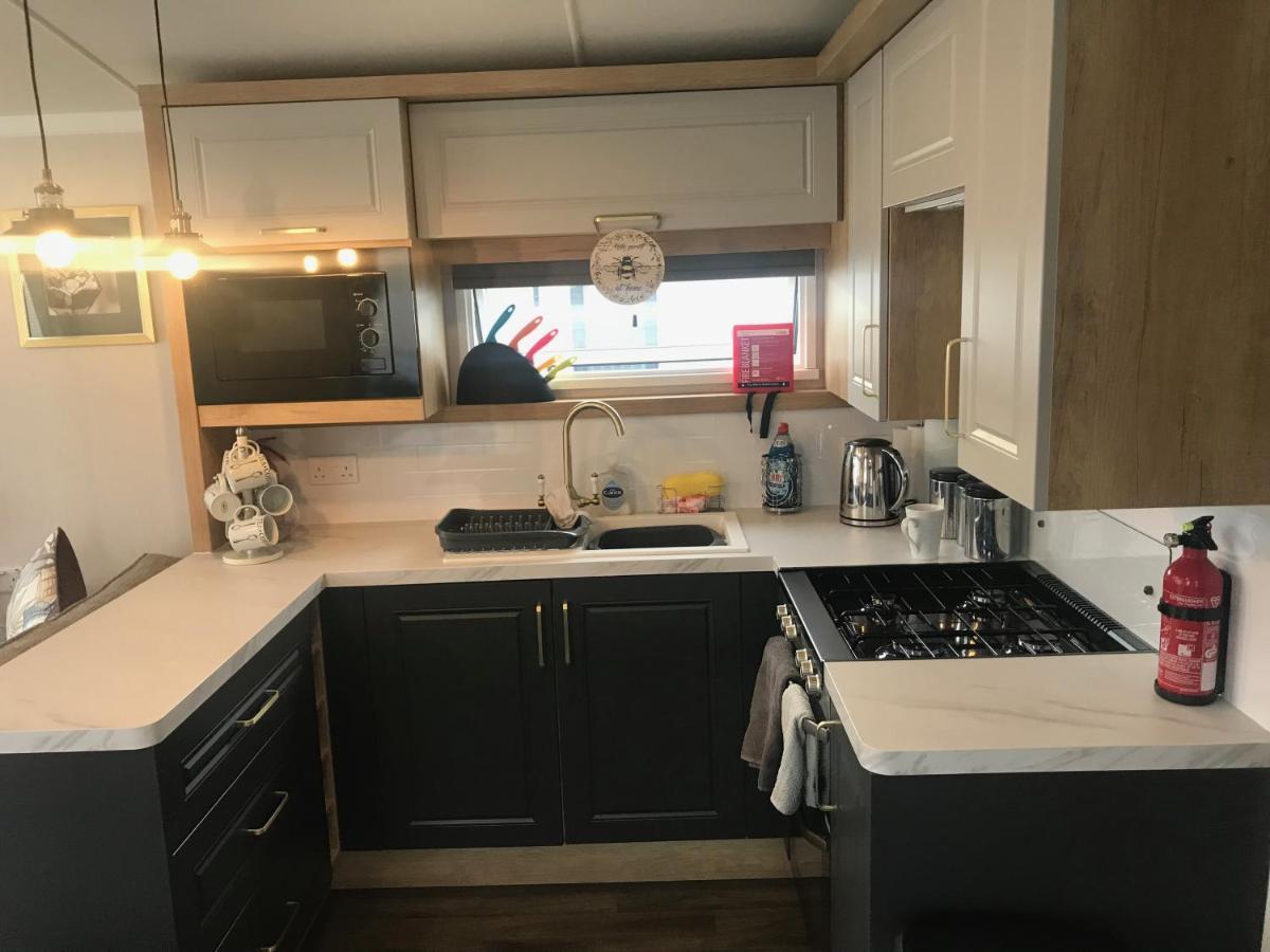 Flamingo Land Private Caravan - No 8 Cedarwood Hotel Kirby Misperton Екстериор снимка