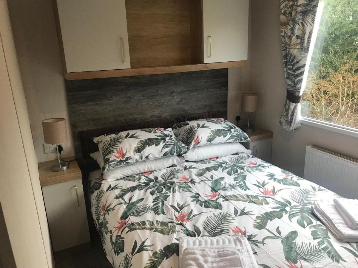 Flamingo Land Private Caravan - No 8 Cedarwood Hotel Kirby Misperton Екстериор снимка